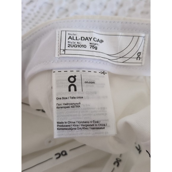 On Running All Day Cap Baseball Hat White Adjustable One Size - Picture 6 of 7